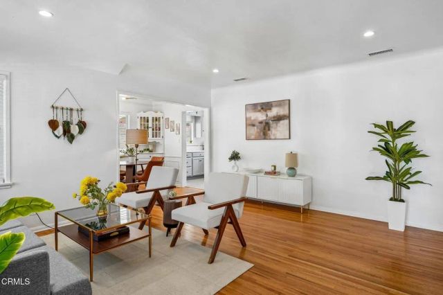 4326 Briggs Avenue, Montrose, CA 91020