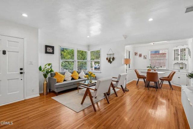 4326 Briggs Avenue, Montrose, CA 91020