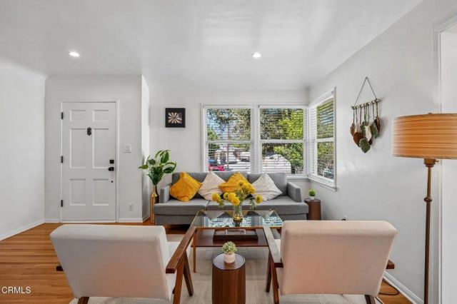 4326 Briggs Avenue, Montrose, CA 91020
