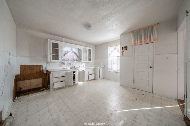 804 Fisher Street, Sweetwater, TX 79556