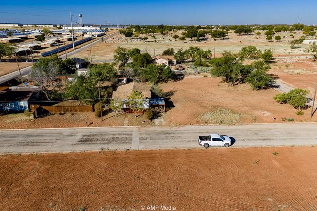 804 Fisher Street, Sweetwater, TX 79556