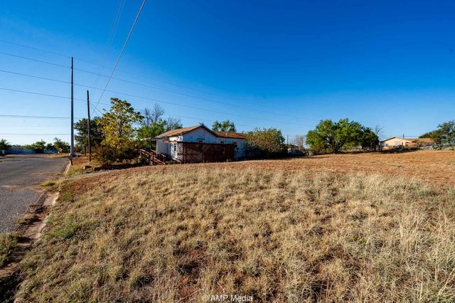 804 Fisher Street, Sweetwater, TX 79556