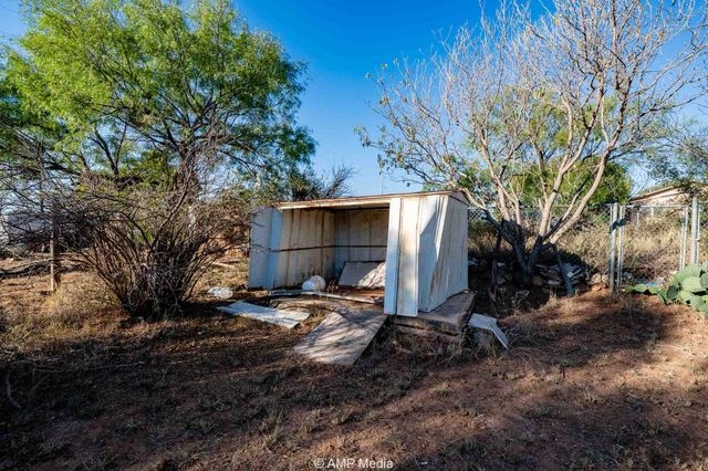 804 Fisher Street, Sweetwater, TX 79556