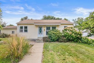 5527 Fremont Avenue N, Brooklyn Center, MN 55430