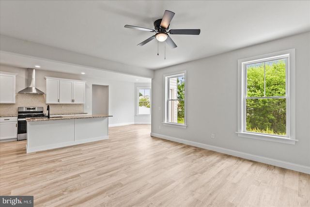 140 ELI DR, York, PA 17404