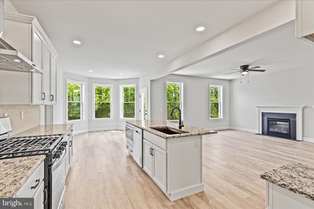 140 ELI DR, York, PA 17404