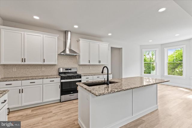 140 ELI DR, York, PA 17404