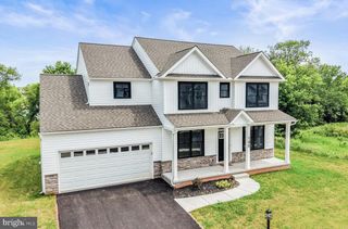 140 ELI DR, York, PA 17404
