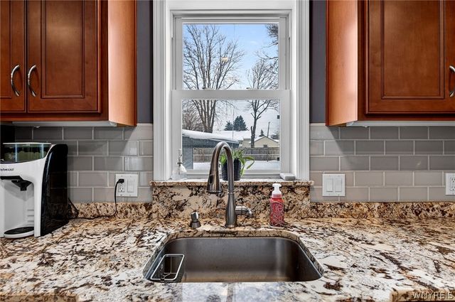 615 69th Street, Niagara Falls, NY 14304