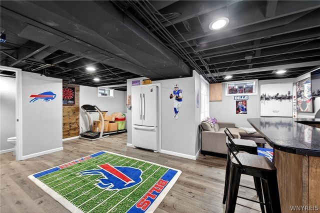 615 69th Street, Niagara Falls, NY 14304