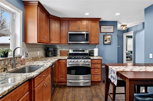 615 69th Street, Niagara Falls, NY 14304