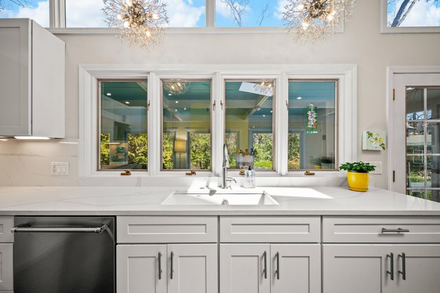 711 Kingsley Avenue, St. Joseph, MI 49085