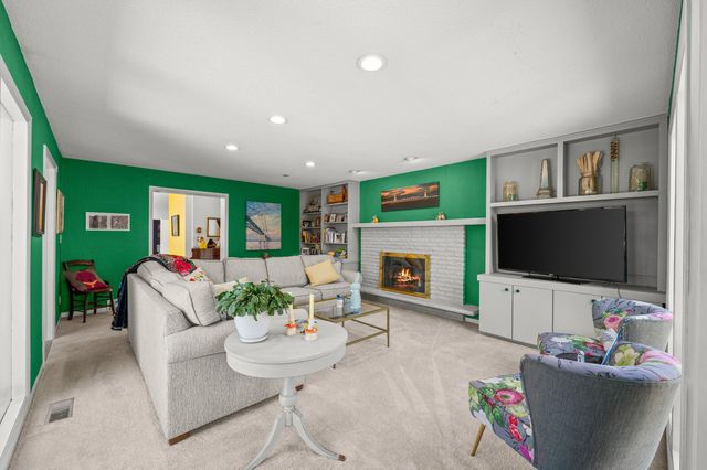 711 Kingsley Avenue, St. Joseph, MI 49085