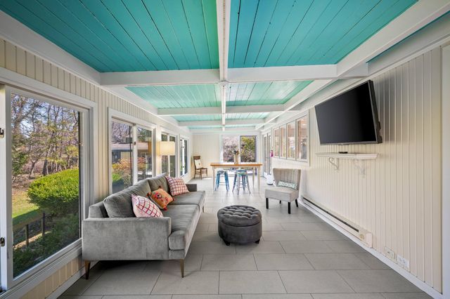 711 Kingsley Avenue, St. Joseph, MI 49085