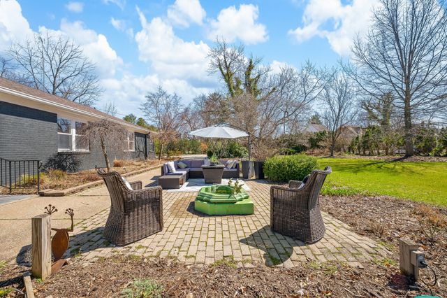 711 Kingsley Avenue, St. Joseph, MI 49085