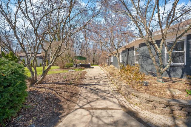 711 Kingsley Avenue, St. Joseph, MI 49085