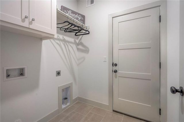 17388 S Kaw Street, Olathe, KS 66062