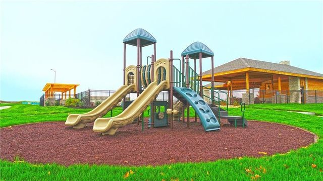 17388 S Kaw Street, Olathe, KS 66062