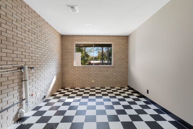 118 Plantation Drive, New Iberia, LA 70563