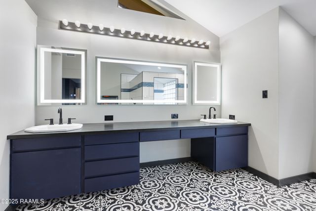 118 Plantation Drive, New Iberia, LA 70563