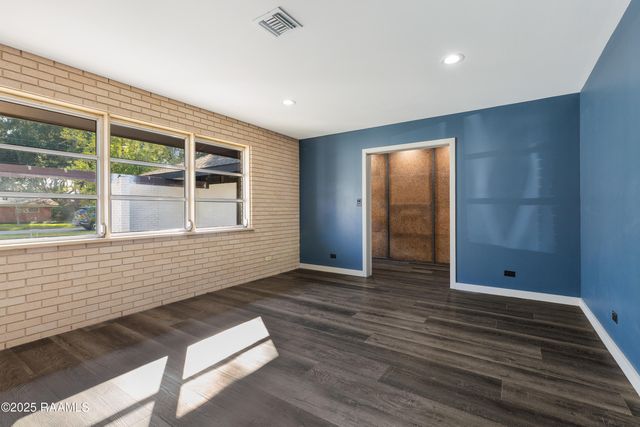 118 Plantation Drive, New Iberia, LA 70563