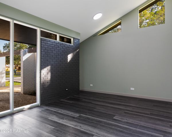 118 Plantation Drive, New Iberia, LA 70563