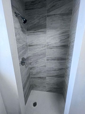 2843 Forest Hill Boulevard 2, Palm Springs, FL 33406