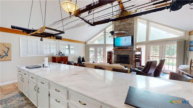 43 Twin Lakes Circle, Victoria, TX 77905