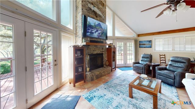 43 Twin Lakes Circle, Victoria, TX 77905