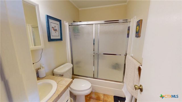 43 Twin Lakes Circle, Victoria, TX 77905