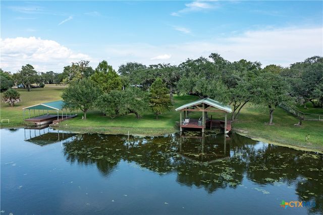 43 Twin Lakes Circle, Victoria, TX 77905