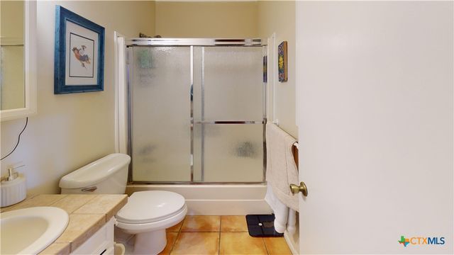 43 Twin Lakes Circle, Victoria, TX 77905