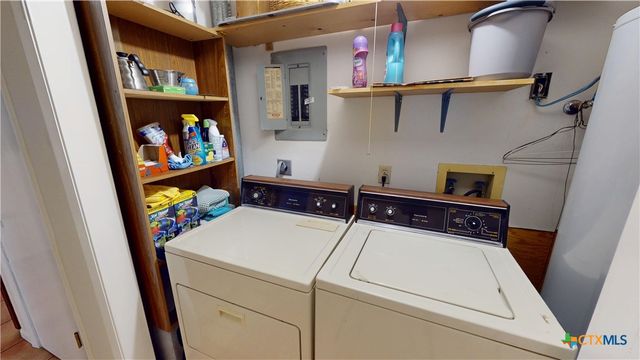 43 Twin Lakes Circle, Victoria, TX 77905