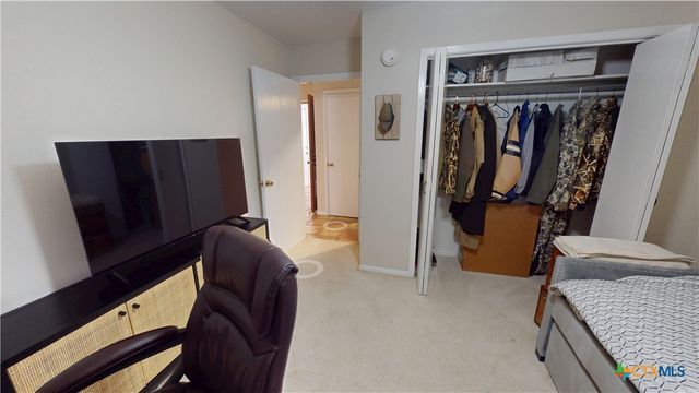 43 Twin Lakes Circle, Victoria, TX 77905