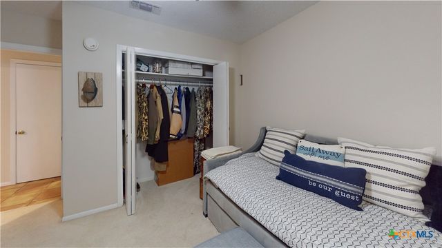 43 Twin Lakes Circle, Victoria, TX 77905