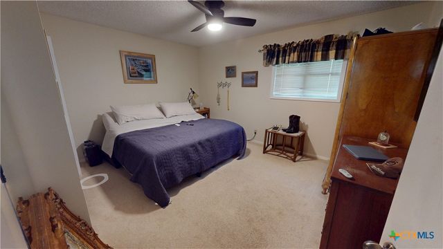 43 Twin Lakes Circle, Victoria, TX 77905