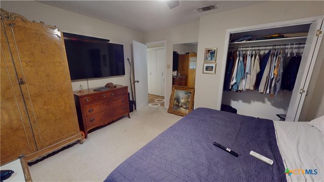 43 Twin Lakes Circle, Victoria, TX 77905