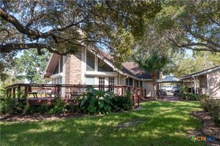 43 Twin Lakes Circle, Victoria, TX 77905