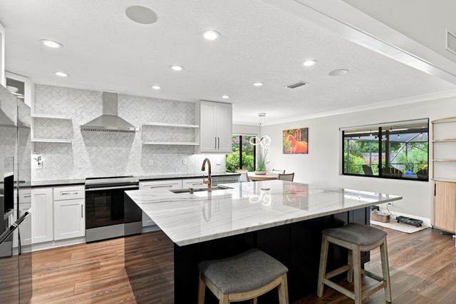 13972 Ishnala Circle, Wellington, FL 33414