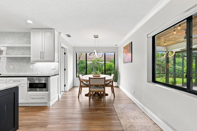 13972 Ishnala Circle, Wellington, FL 33414