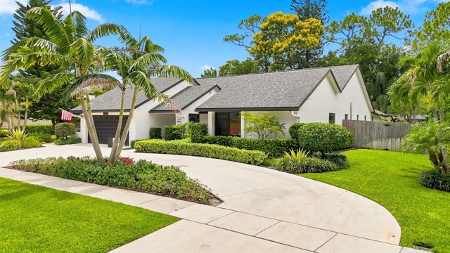 13972 Ishnala Circle, Wellington, FL 33414