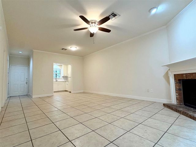 2100 San Gabriel ST 104, Austin, TX 78705