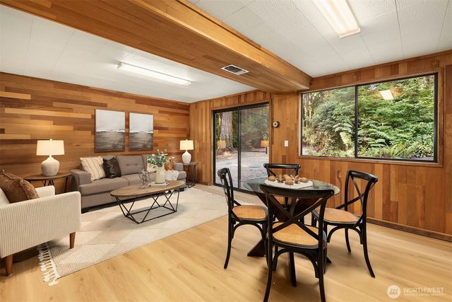 15053 253rd Avenue SE, Issaquah, WA 98027