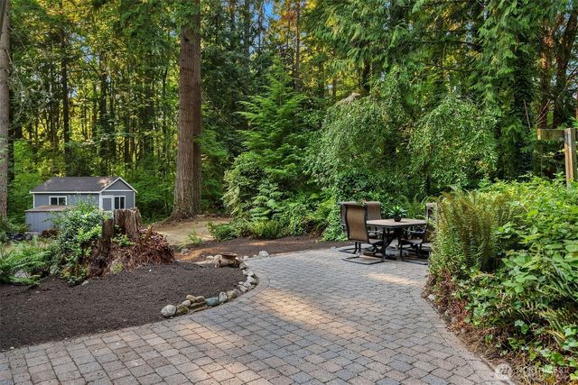 15053 253rd Avenue SE, Issaquah, WA 98027