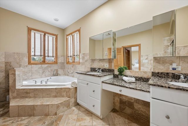 8317 W Ballard Road, Niles, IL 60714