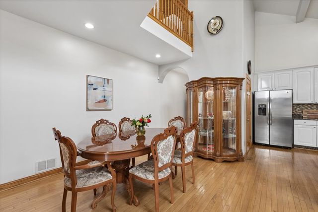 8317 W Ballard Road, Niles, IL 60714