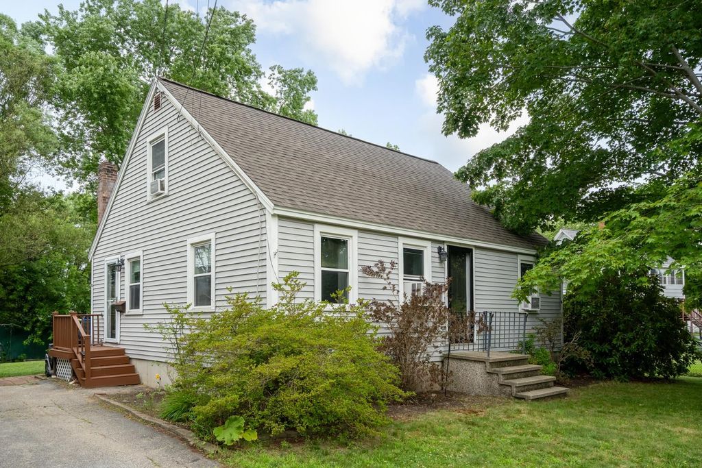 18 Bourque Street, Somersworth, NH 03878