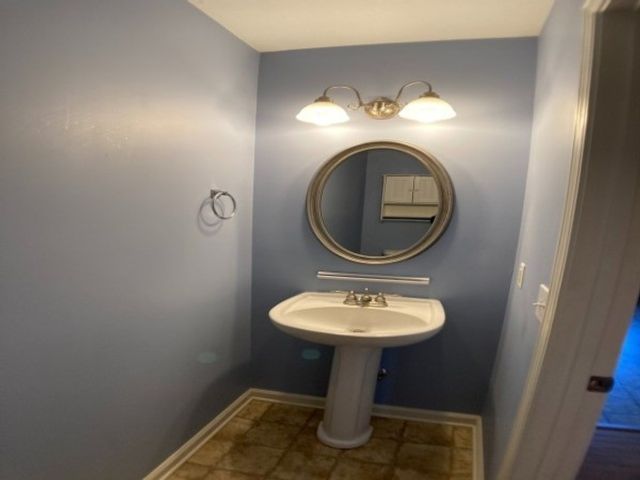 2491 Old Timber Ct, Clarksville, TN 37042