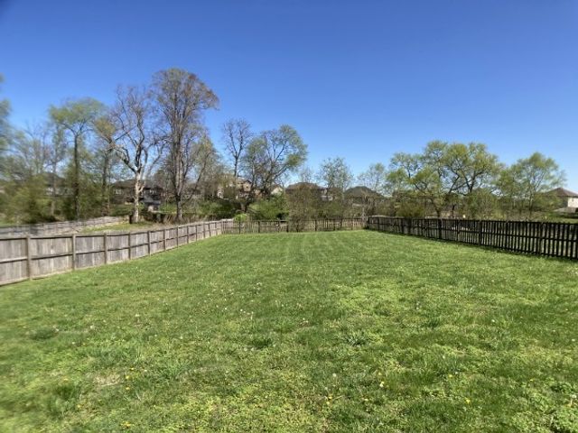 2491 Old Timber Ct, Clarksville, TN 37042