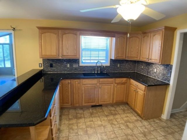 2491 Old Timber Ct, Clarksville, TN 37042